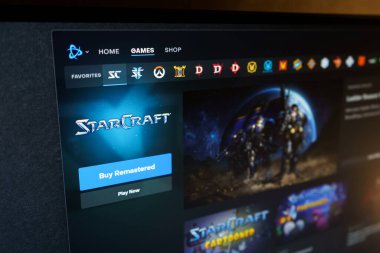 Dnipro, Ukrayna - 25 Temmuz 2023: Battle.net uygulamasındaki StarCraft logosunu kapatın. Blizzard Battle.net, Blizzard tarafından geliştirilen çevrimiçi oyun platformudur..