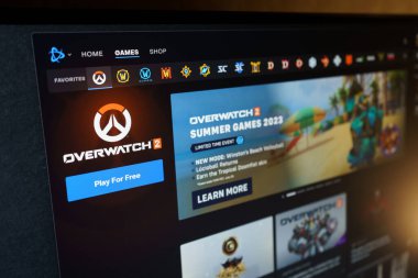 Dnipro, Ukrayna - 25 Temmuz 2023: Battle.net uygulamasındaki Overwatch 2 logosunu kapatın. Blizzard Battle.net, Blizzard tarafından geliştirilen çevrimiçi oyun platformudur..