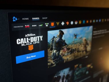 Dnipro, Ukrayna - 25 Temmuz 2023: Battle.net uygulamasında Call of Duty Black Ops Soğuk Savaş logosunun kapatılması. Blizzard Battle.net, Blizzard tarafından geliştirilen çevrimiçi oyun platformudur..