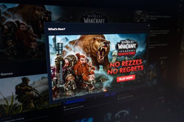 Dnipro, Ukrayna - 23 Ağustos 2023: World of Warcraft lassic Hardcore logosunu Battle.net uygulamasında kapatın. Blizzard Battle.net, Blizzard tarafından geliştirilen çevrimiçi oyun platformudur..