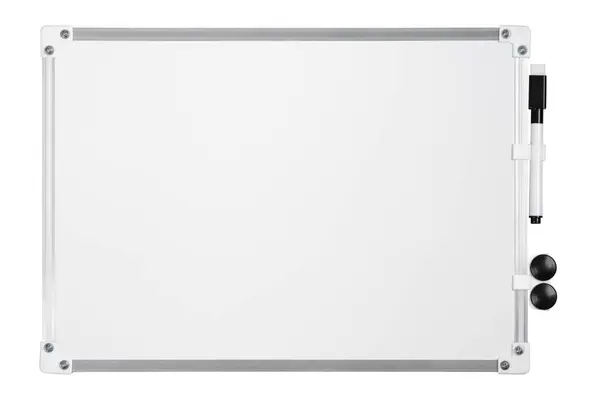 Boş beyaz tahta (manyetik tahta) beyaz üzerine izole edildi. Çizelge üzerinde beyaz bir kağıt üzerine beyaz bir kalemle yazıyor. İş, eğitim ve ofis kavramı.