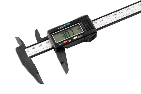 Металлический суппортер изолирован на белом фоне. Средства.