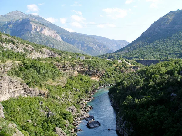 Karadağ inanılmaz bir doğa ile çevrili 