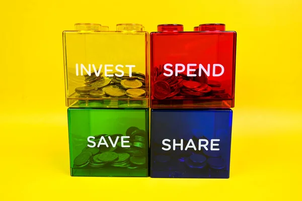Инвестируйте Расходуйте Экономьте Разделяйте Ячейки Сбережений Деньги Финансового Бизнеса Имущественные — стоковое фото
