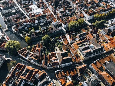 Belçika 'nın Bruges kasabasının insansız hava aracı görüntüsü