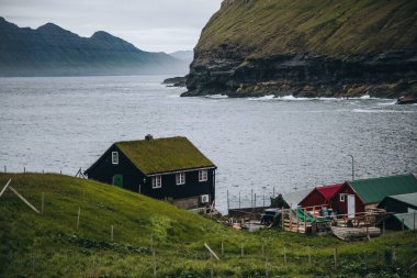 Faroe Adalarındaki Gjogv Köyü
