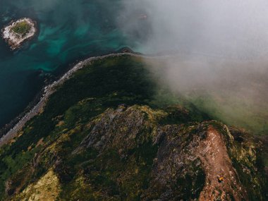 Norveç 'teki Lofoten Adaları' ndaki Offersokammen 'den görüntüler