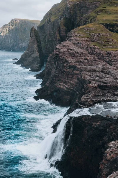 Wasserfall Bosdalafossur Und Sorvagsvatn Vagar Färöer — Stockfoto