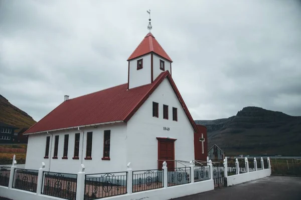 Iglesia Hvannasund Hattarvik Islas Feroe — Foto de Stock