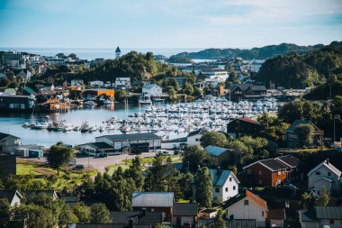 Norveç 'teki Lofoten Adaları' ndaki Svolvaer manzarası