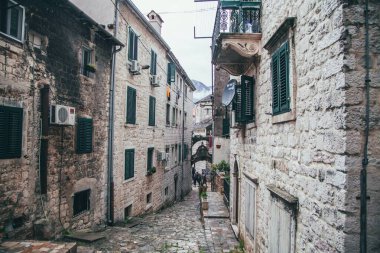 Karadağ 'da Kotor' un Eski Kasabası 'nın manzaraları