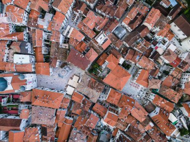 Karadağ 'da Kotor' un Eski Kenti insansız hava aracı görüşü