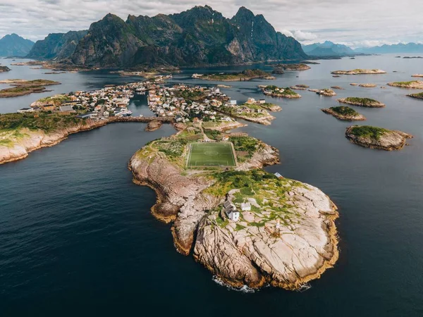 Uitzicht Henningsvaer Lofoten Noorwegen — Stockfoto