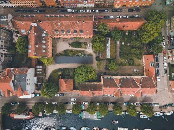 デンマークのコペンハーゲンにあるChristanshavn Canal Drone — ストック写真
