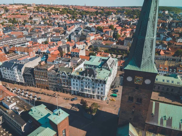 デンマークのオーフスにあるオーフス大聖堂 ドムキルケ は無人機で — ストック写真