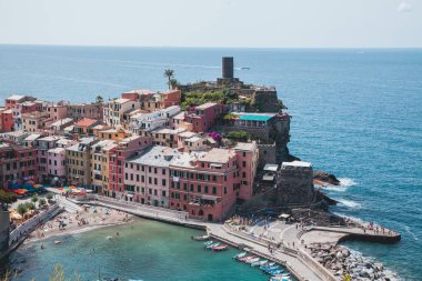 Vernazza 'nın Cinque Terre, İtalya' daki manzarası