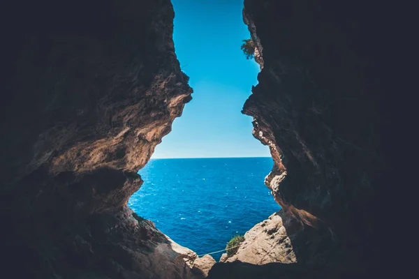 Fisherman Hidden Cave Country Malta — Stock Photo, Image