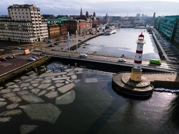 スウェーデンのSkaneにある冬のマルモ灯台 — ストック写真