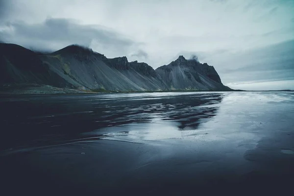 Гора Вестрахорн Південному Узбережжі Ісландії — стокове фото