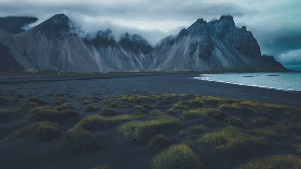 冰岛南部海岸的Vestrahorn山 — 图库照片