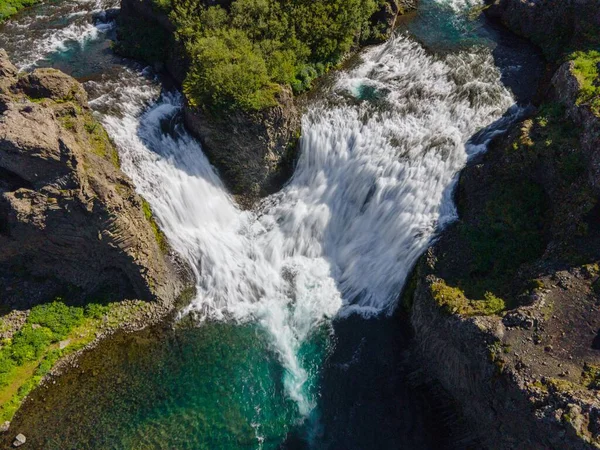 冰岛高地的哈尔帕福斯瀑布 — 图库照片