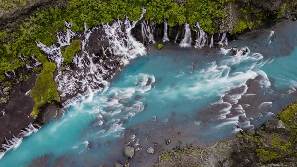 Cachoeiras Hraunfossar Nas Terras Altas Islândia — Fotografia de Stock