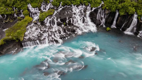 Cachoeiras Hraunfossar Nas Terras Altas Islândia — Fotografia de Stock