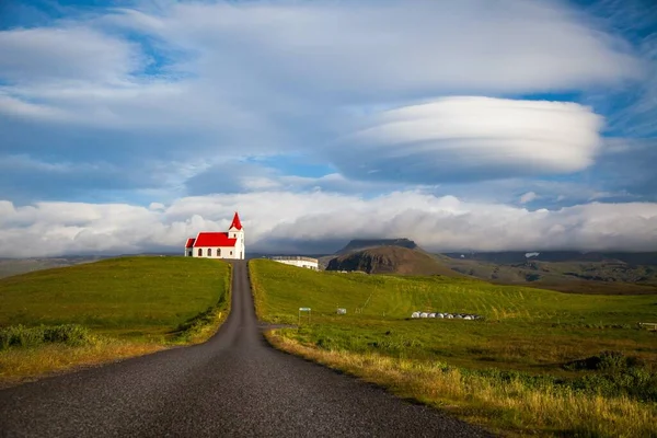 Iglesia Ingjaldsholskirkja Península Snaefellsness Islandia — Foto de Stock