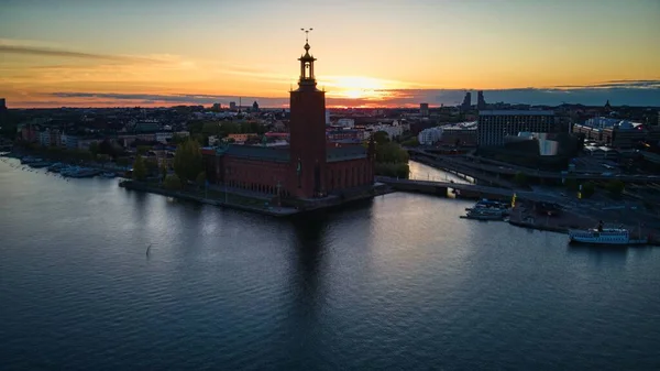 スウェーデンのストックホルムのラドフセットは日没時に無人機で — ストック写真
