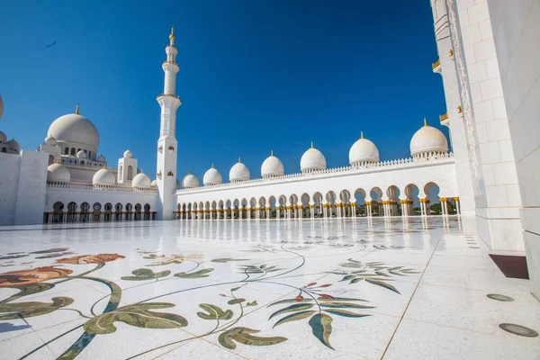 stock image Views from around the Sheikh Zayed Mosque in Abu Dhabi