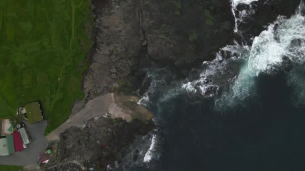 Porto Natural Gjogv Eysturoy Nas Ilhas Faroé Por Drone — Vídeo de Stock