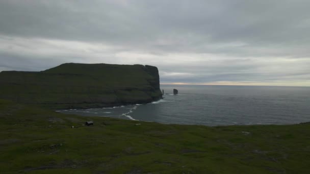 Risin Kellingin Faroe Adaları — Stok video