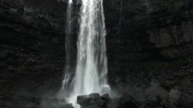 Fossa Şelalesi, Faroe Adalarındaki Streymoy 'da, İHA tarafından.