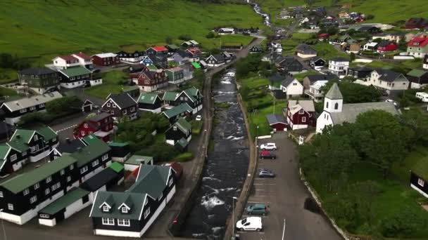 Village Kvivik Sur Streymoy Dans Les Îles Féroé Par Drone — Video
