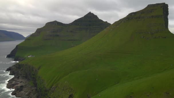 Nın Faroe Adalarında Kalsoy — Stok video