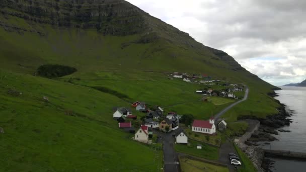 Kunoy Village Faeröer Door Drone — Stockvideo