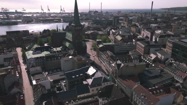 Aarhus Katedrális Dániában Által Drone — Stock videók
