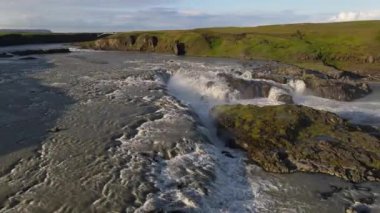 Drone 'dan Urridafoss Şelalesi İzlanda