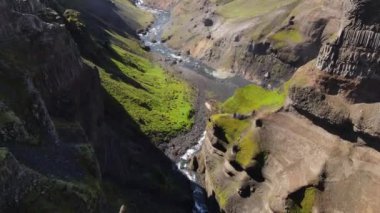 Drone 'dan Haifoss Şelalesi İzlanda
