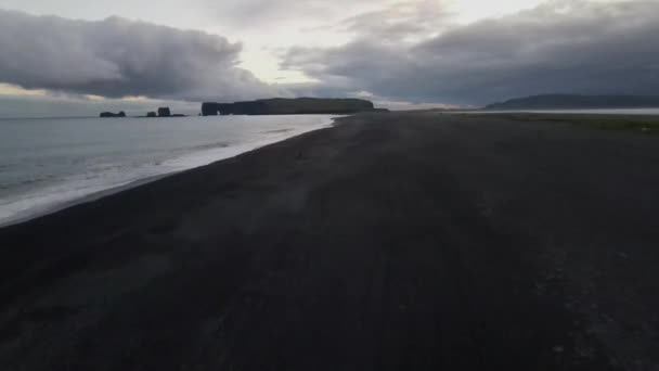 Reynisfjara Beach Islandu Drone — Stock video