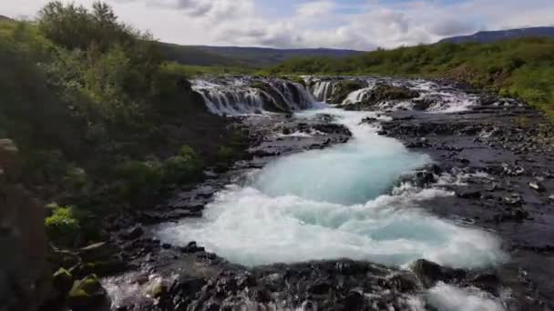 Bruarfoss Wasserfall Island Drohne — Stockvideo