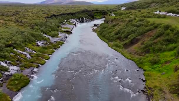 Hraunfossar Vattenfall Island Drone — Stockvideo