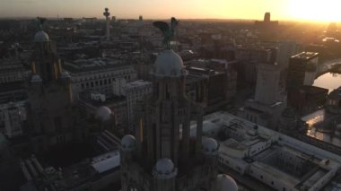 Liverpool 'daki Royal Liver Binası, İHA' dan.