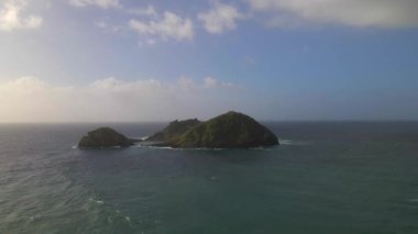 Sao Miguel 'deki Vila Franca adası, İHA 2' deki Azores.