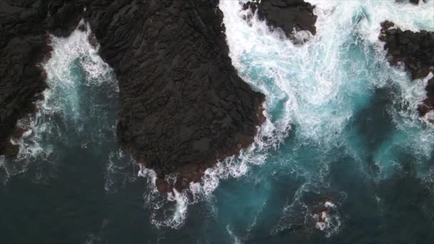 Slow Motion Waves Bij San Roque Pico Island Azoren — Stockvideo