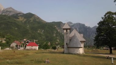 Kişa ve Thethit - Arnavutluk 'taki Kilise İHA 5 tarafından