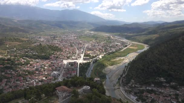 Castillo Berat Albania Por Drone — Vídeos de Stock