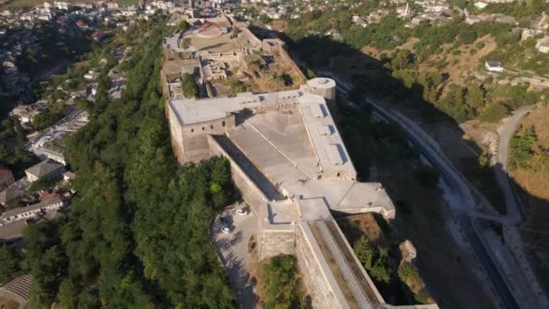 Istana Gjirokastra Albania Oleh Drone — Stok Video