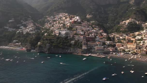 ポジターノ アマルフィ海岸 イタリア によって ドローン — ストック動画