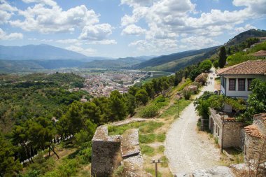 Berat 'ın Arnavutluk' taki Berat Şatosundan Bakışları